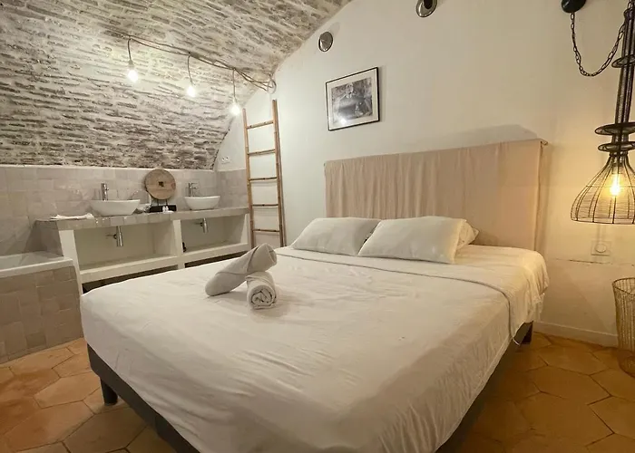 Residence Les Hauts De Saint Charles